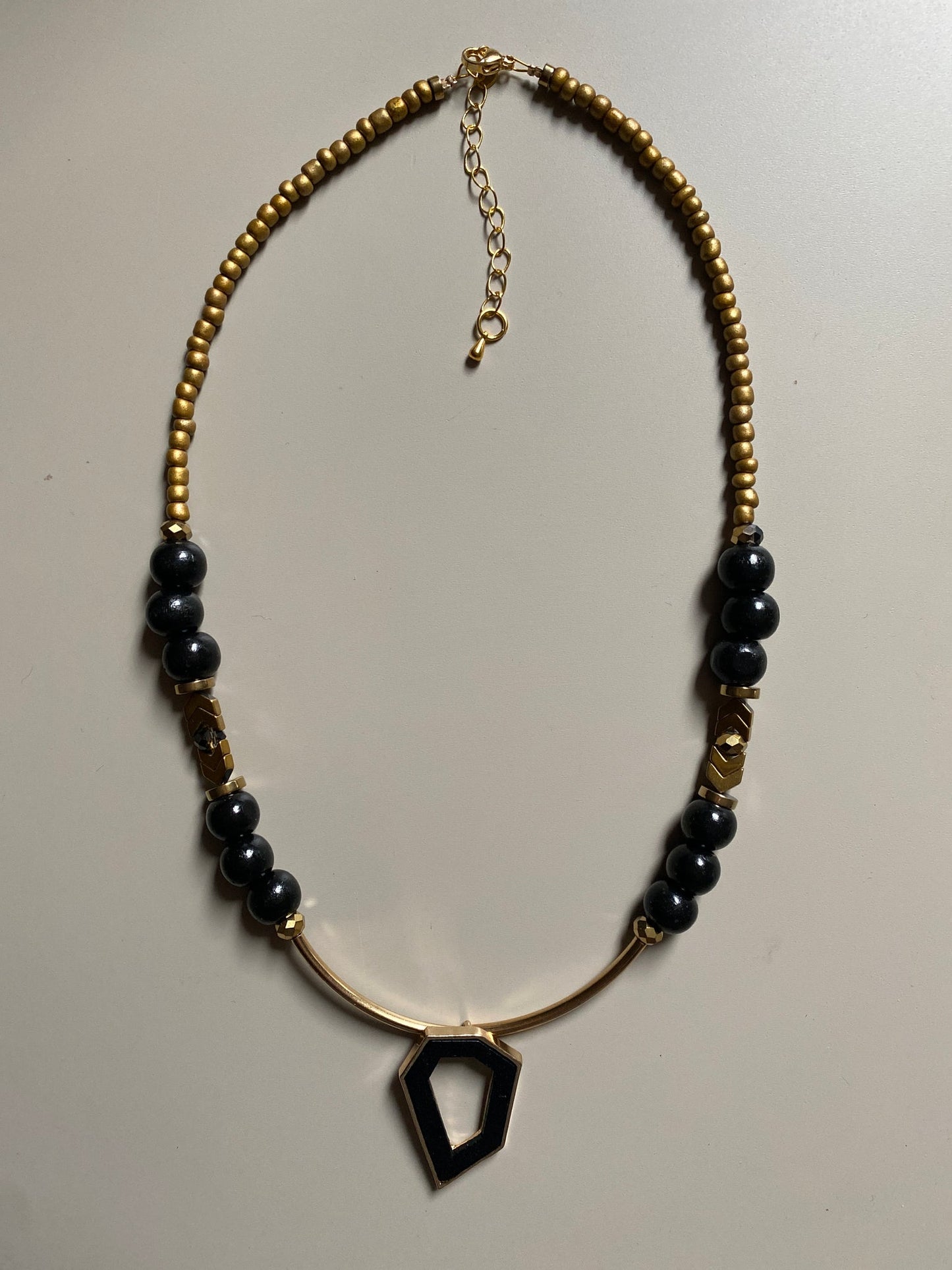 Gist Jewellery Hematite Necklace with Seed Beads Black